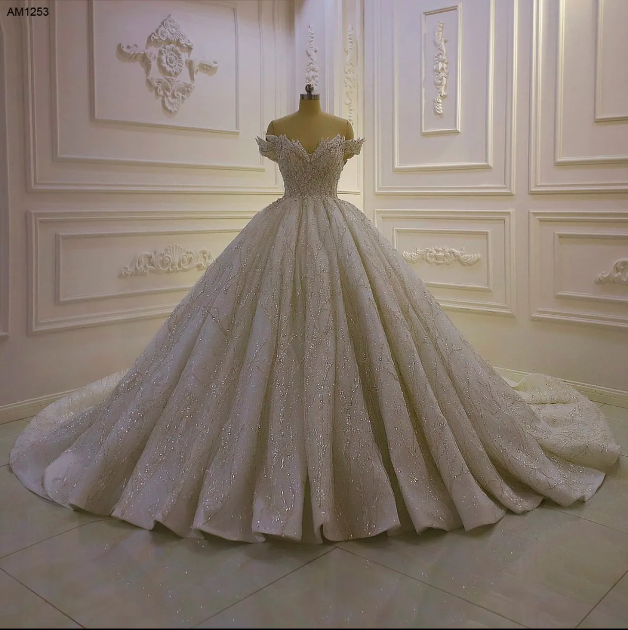 AM1253 Off The Shoulder New Style Ball gown luxury Wedding Dress