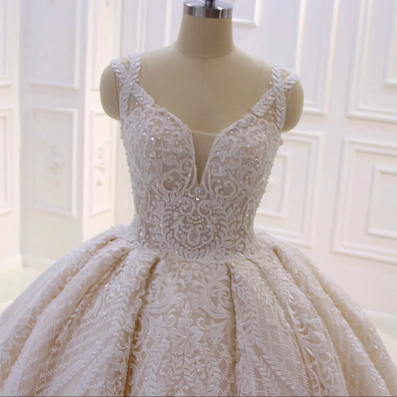 AM220 Cap Sleeve Luxury Lace Beading Custom Made Wedding Dress