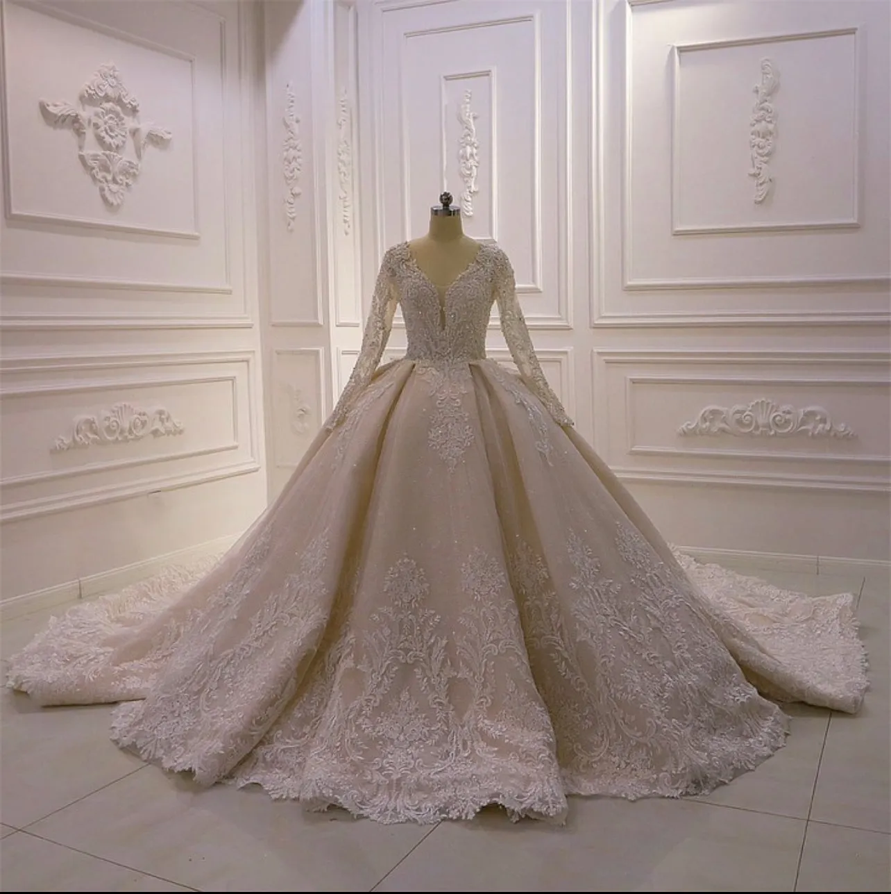 AM401 Long sleeve ball gown lace applique shiny v neck luxury wedding dress