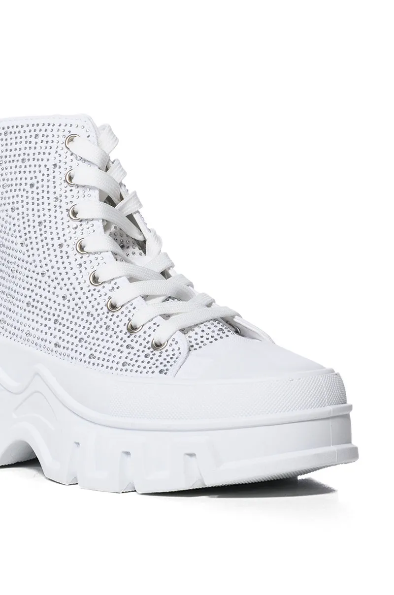 AZALEA WANG LIBBIE EMBELLISHED SNEAKER IN WHITE