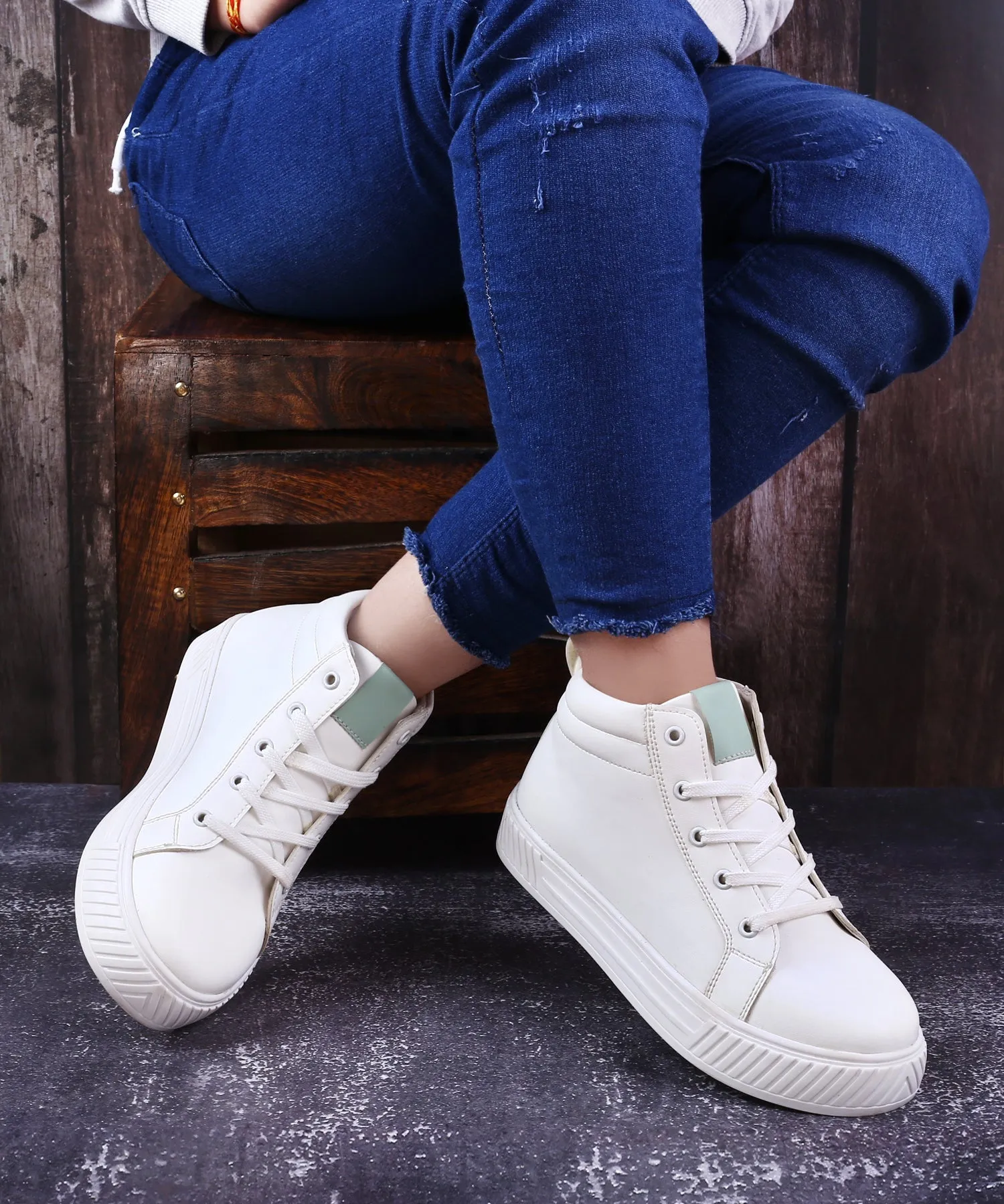 Bxxy Women's New Latest Sneakers