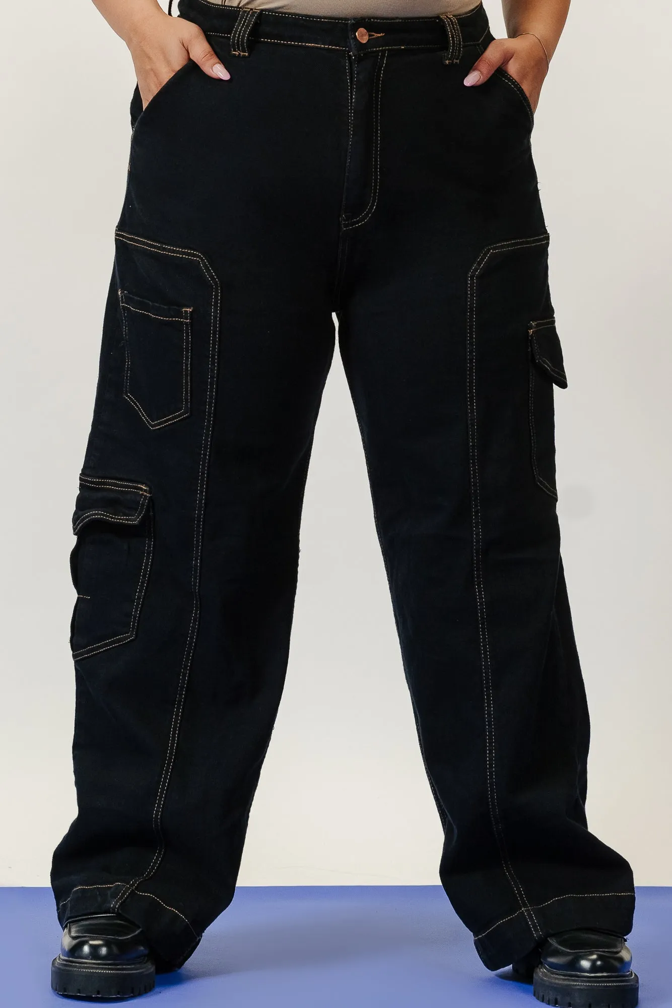 Curve Seam Detailed Black Stretch Cargo