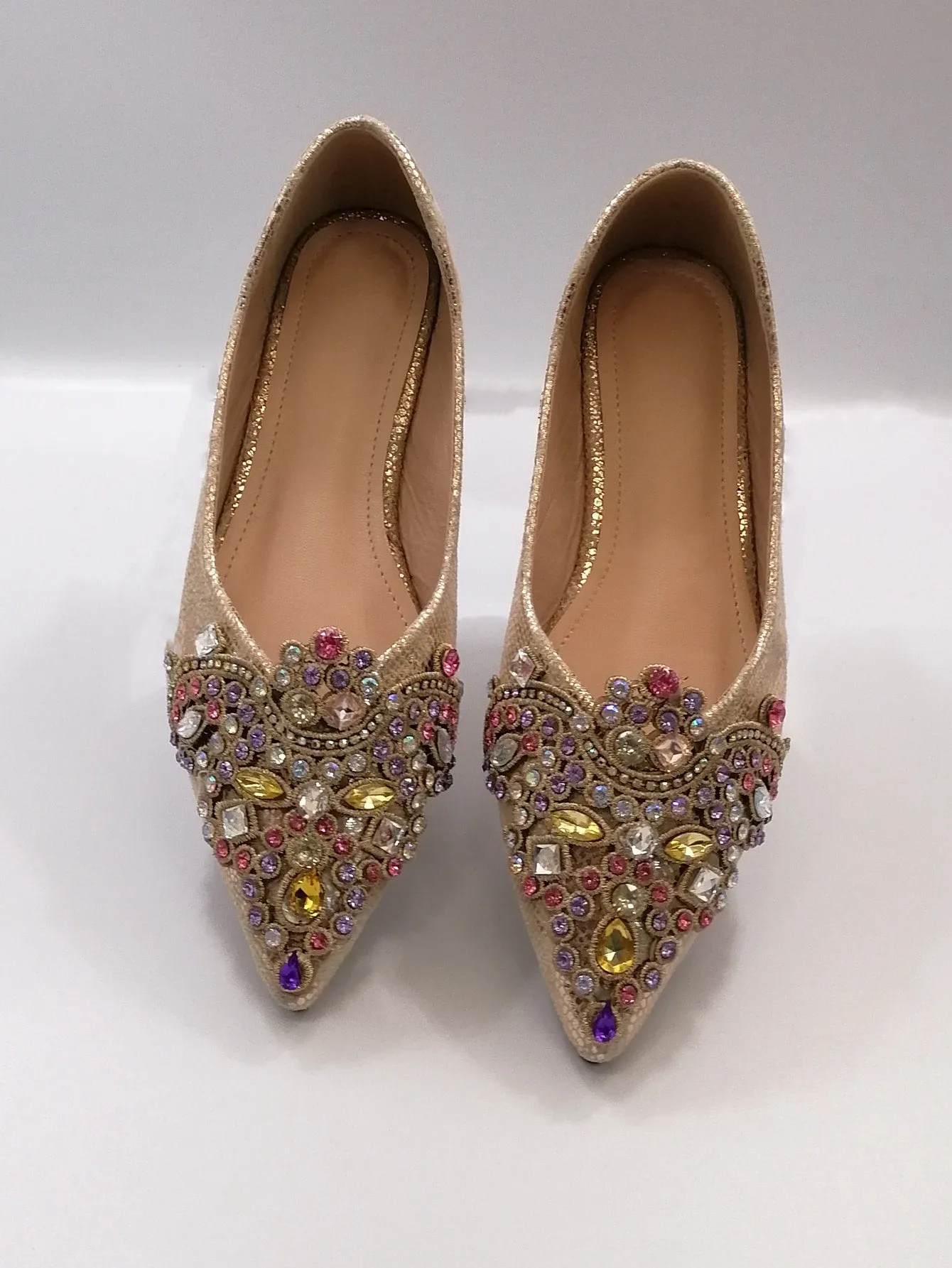 Metallic Pattern Gemstone Decor Ballet Flats