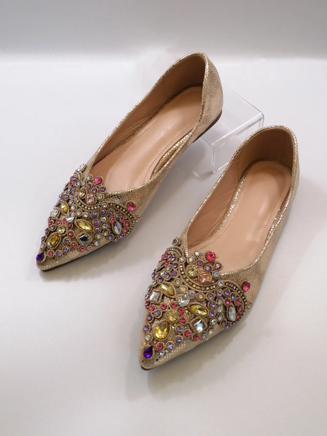 Metallic Pattern Gemstone Decor Ballet Flats