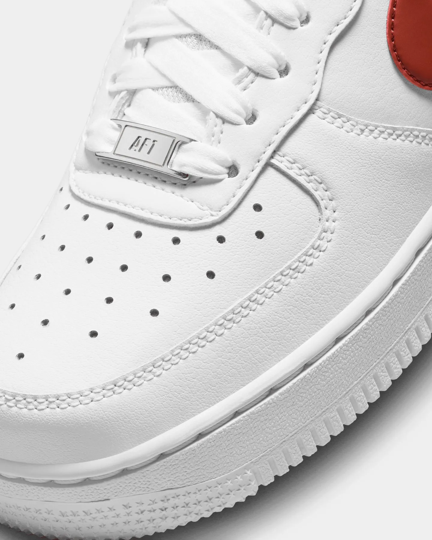 Nike Women's Air Force 1 '07 Rec White/Rugged Ore