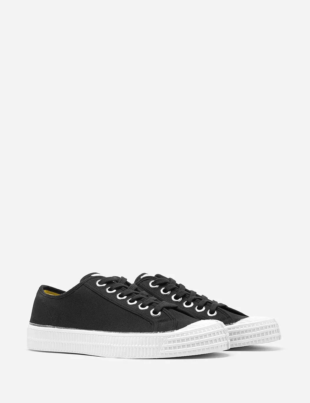 Novesta Star Master Trainers (Canvas) - Black