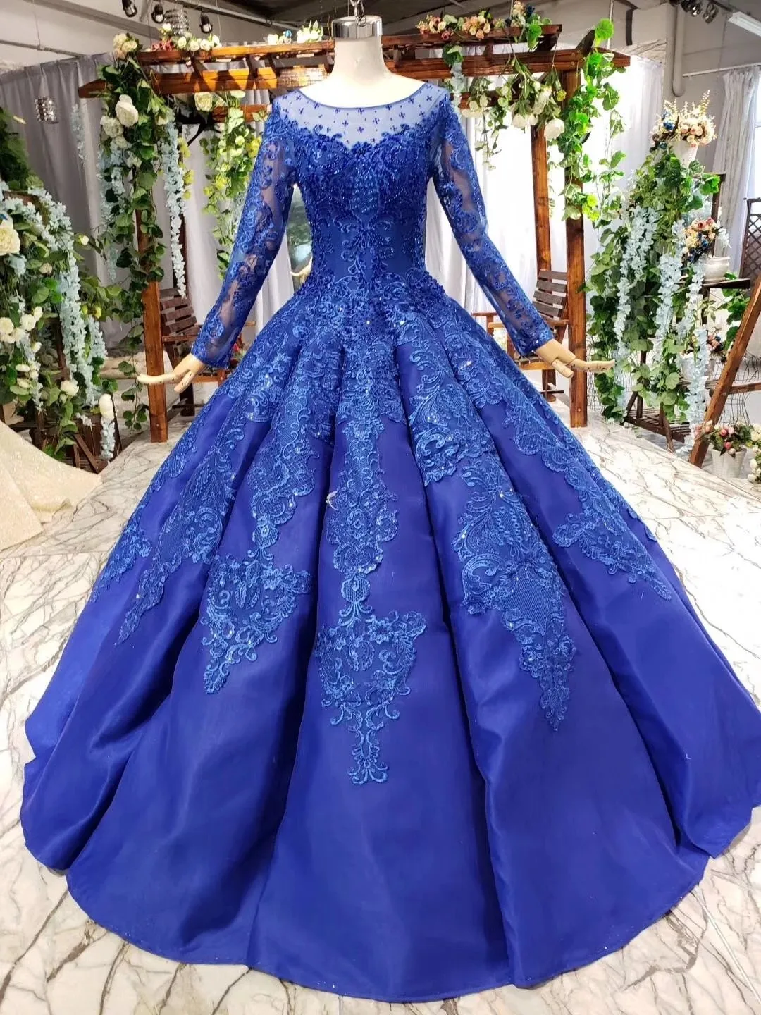 Royal Blue Long Sleeves Ball Gown Prom Dresses, Puffy Quinceanera Dress with Appliques UQ2030