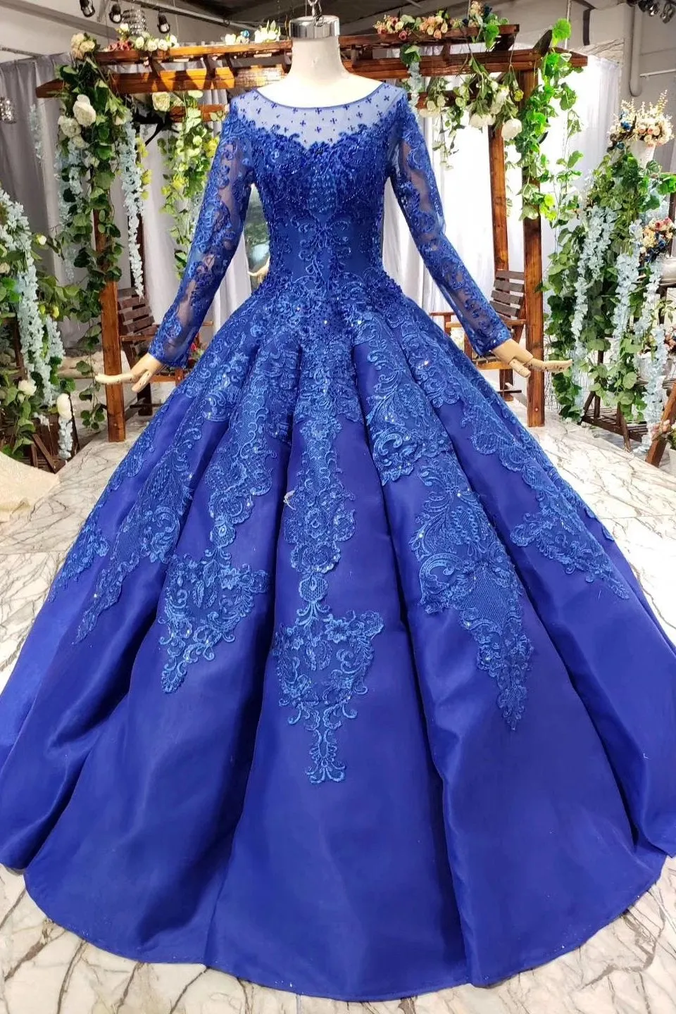 Royal Blue Long Sleeves Ball Gown Prom Dresses, Puffy Quinceanera Dress with Appliques UQ2030