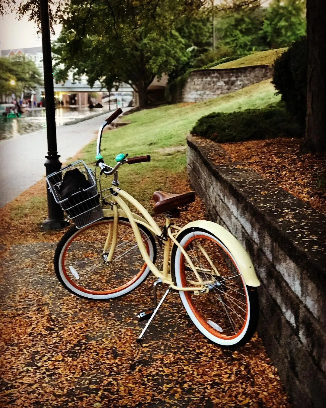 sixthreezero Scholar Woman Single Speed 26" Cruiser Bicycle