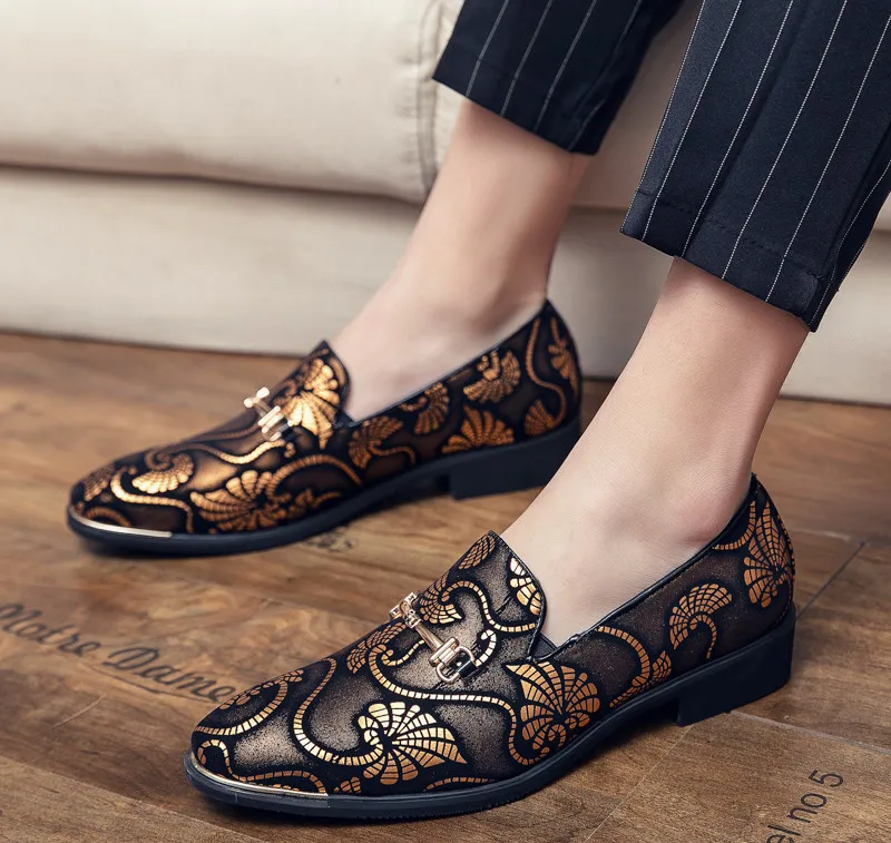 Split Leather Leaf Patterned Loafers