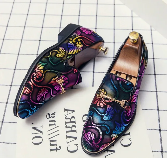 Split Leather Leaf Patterned Loafers