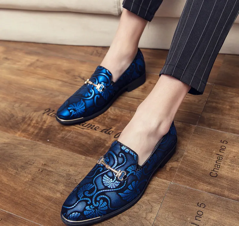 Split Leather Leaf Patterned Loafers