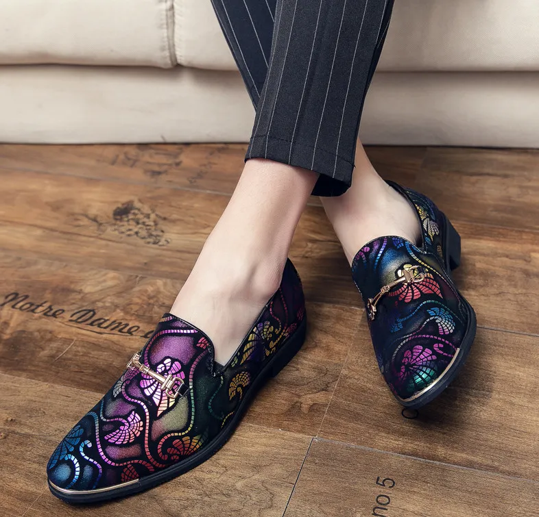 Split Leather Leaf Patterned Loafers