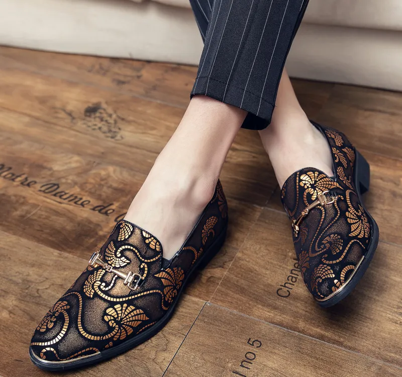 Split Leather Leaf Patterned Loafers