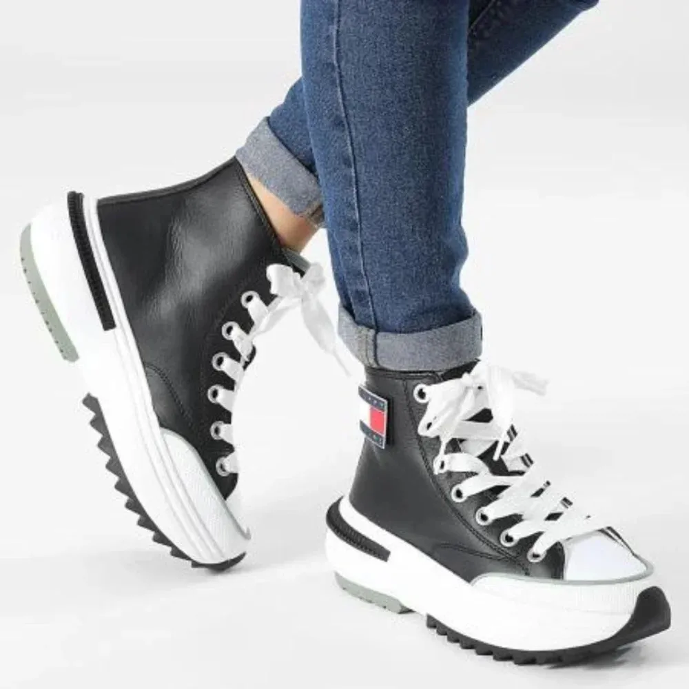 Tommy Hilfiger Chunky Cleat Leather Trainers Women - BLK