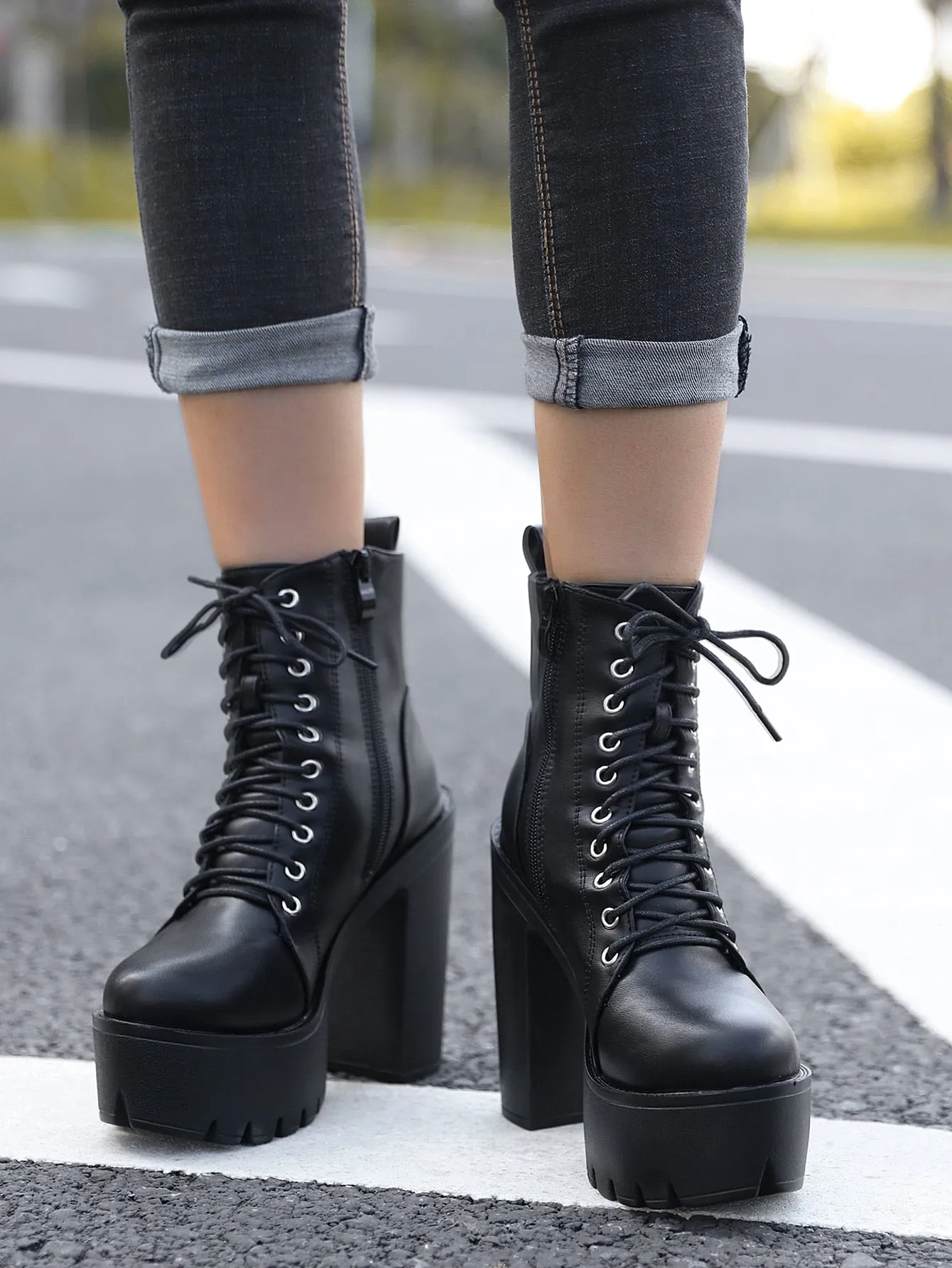 Women Minimalist Lace Up Front Chunky Heeled Combat Boots